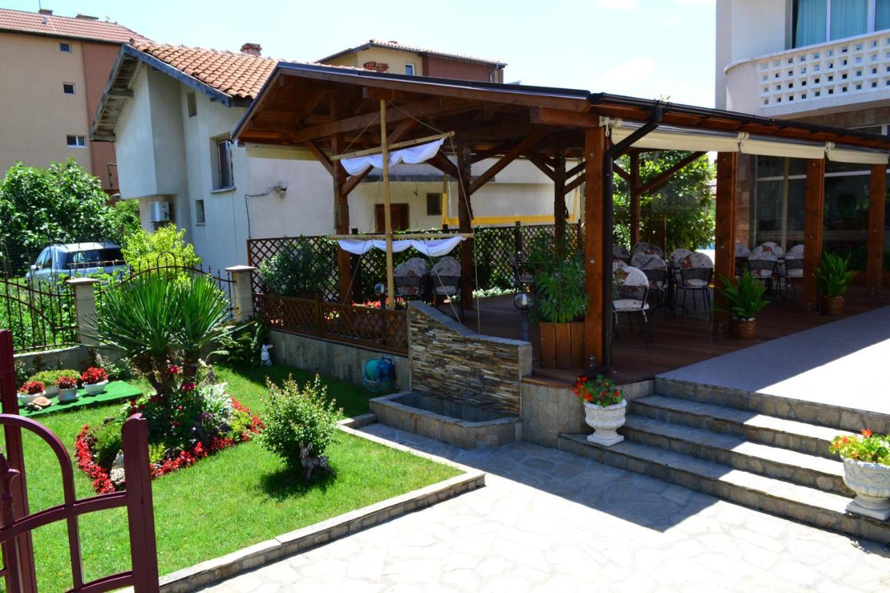 Saint George Family Hotel Lozenec Kültér fotó
