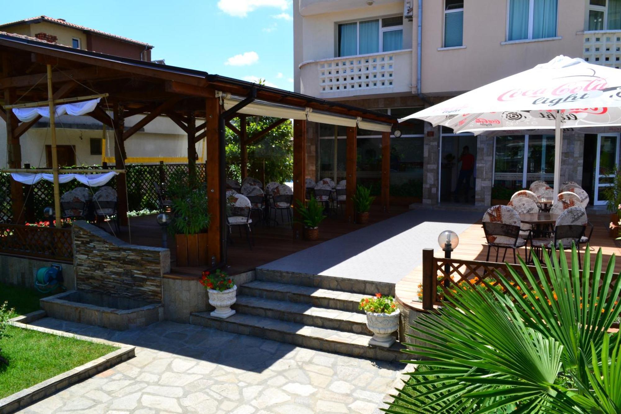 Saint George Family Hotel Lozenec Kültér fotó