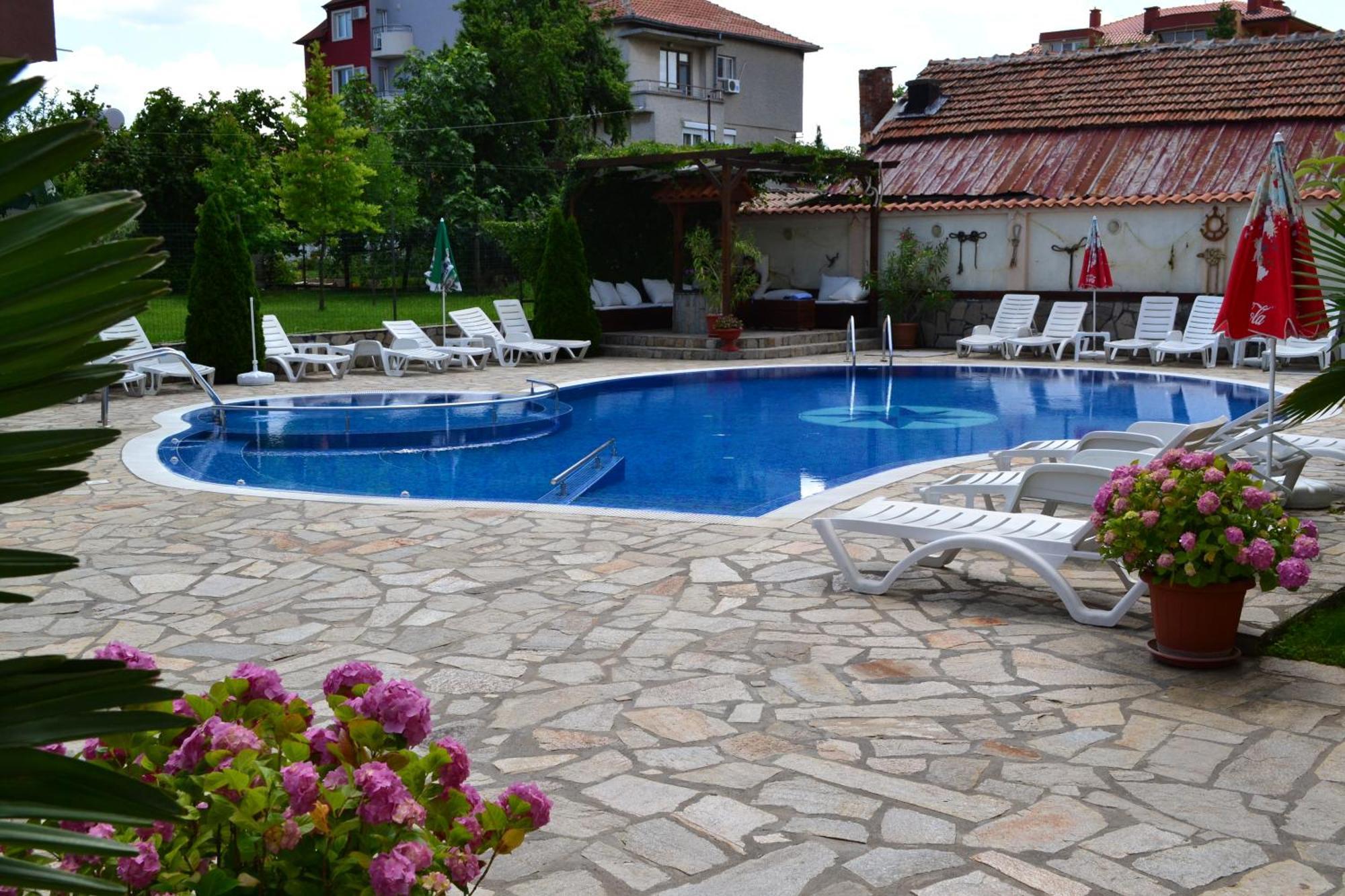 Saint George Family Hotel Lozenec Kültér fotó