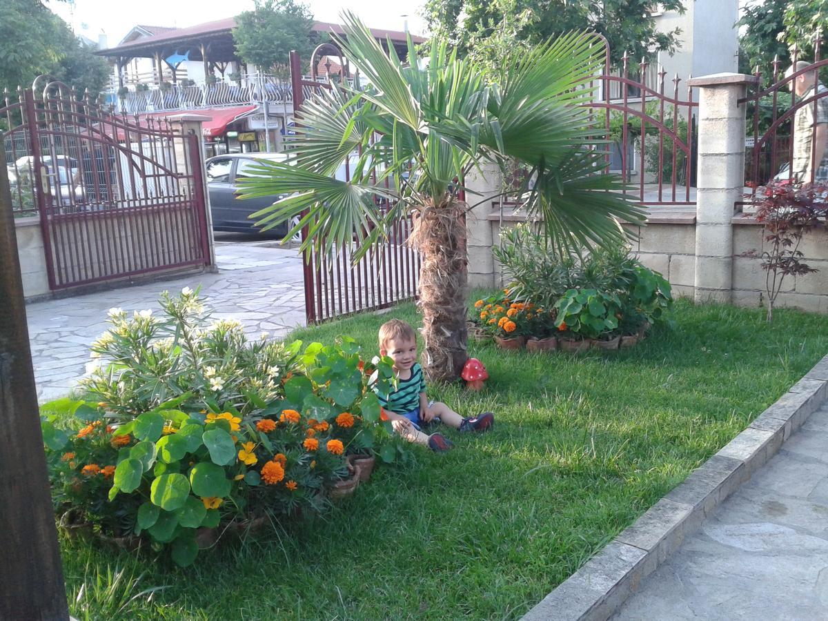 Saint George Family Hotel Lozenec Kültér fotó